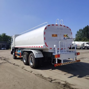 Camión Cisterna <span class=keywords><strong>de</strong></span> <span class=keywords><strong>Agua</strong></span> Usado Sinotruk Howo 6x4 8x4 10m3 8m3 con Motor Diésel <span class=keywords><strong>de</strong></span> <span class=keywords><strong>Segunda</strong></span> <span class=keywords><strong>Mano</strong></span> - Product Image 5