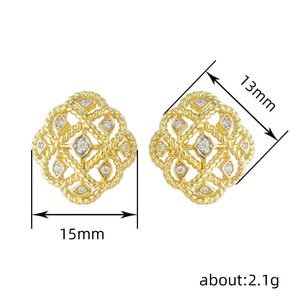 Orecchini Vintage in Pizzo per Donne, Design Floreale Traforato, Accessori per Orecchie - Product Image 4