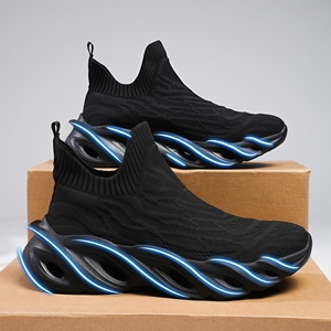 Chaussures de marche décontractées pour hommes, légères, tendance, respirantes, antidérapantes, à lacets, avec empeigne en mesh et semelle en caoutchouc, pour toutes les saisons - Product Image 3