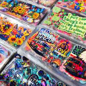 Autocollants holographiques UV DTF personnalisés de 16 à 40 oz pour gobelets, bouteilles et pots – Décorations pour gobelets, autocollants pour artisanat et transfert à froid - Product Image 1