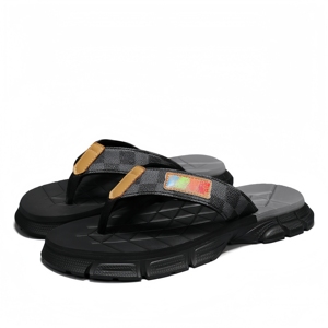 Tongs de plage décontractées pour hommes, design tendance estival avec couleurs assorties, <span class=keywords><strong>en</strong></span> PVC résistant et antidérapant, vente <span class=keywords><strong>en</strong></span> gros - Product Image 1