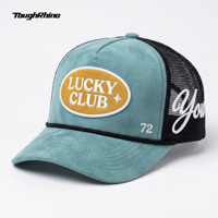 Casquette Trucker Personnalisée Haute Qualité Effet Daim Bleu Clair avec Patch Ovale, Dos en Maille et Visière Courbée – Vente en Gros OEM