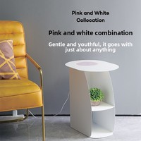 Lampe de sol décorative minimaliste moderne pour salon, avec étagère de rangement intégrée, charge sans fil pour audio et lumière chaude pour chambre à coucher