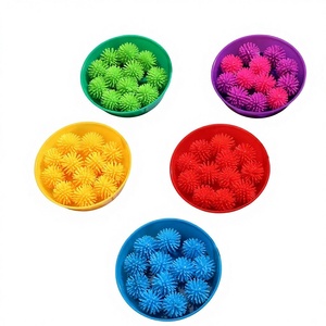 Juego de 71 Piezas de Relleno para Contenedor Sensorial de Plástico, Incluye 60 Bolas de Espuma, 4 Pinzas, 2 Tijeras <span class=keywords><strong>y</strong></span> 5 Vasos para la <span class=keywords><strong>Educación</strong></span> de la Motricidad Fina - Product Image 3