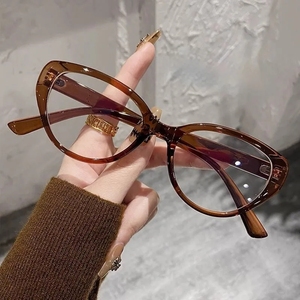 2024 mới Retro khung nhỏ chống ánh sáng màu xanh nam và nữ Kính mắt mèo xu hướng Kính râm thời trang cá tính - Product Image 6