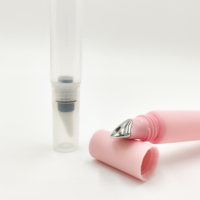 Brillant à lèvres OEM Tube à presser Emballage cosmétique souple Essence pour les yeux avec pointe en coton Crème pour les yeux Pointe de massage Bouteilles en plastique