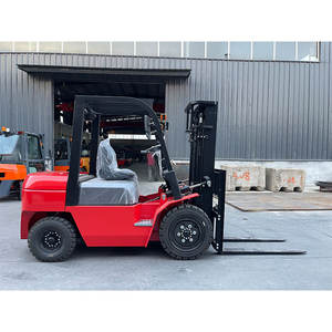 מלגזה חדשה לגמרי עם מנוע דיזל סיני, תורן תלת-שלבי, גובה הרמה 3000 מ\\\"מ, קיבולת 1.5-3.5 טון, צמיגים פנאומטיים, לשימוש חיצוני - Product Image 6