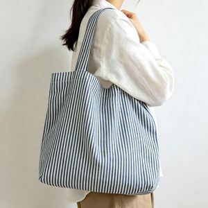 Bolsas de Compras de Lona Reutilizables Ecológicas con Diseño de Letras, Bolsillo Interior y Color Personalizado - Product Image 2