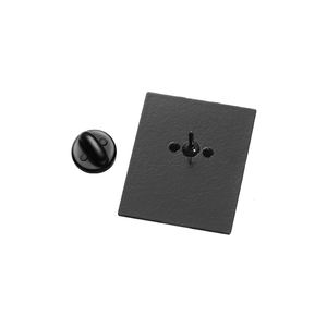 Spilla per pittura a <span class=keywords><strong>olio</strong></span> creativa con spilla per auto disco <span class=keywords><strong>di</strong></span> gatto nero Avocado <span class=keywords><strong>balena</strong></span> barca <span class=keywords><strong>di</strong></span> anatra topo corvo libro teschio <span class=keywords><strong>di</strong></span> fiori - Product Image 2