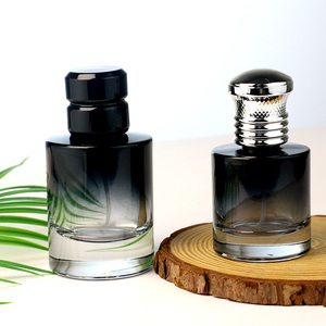 Bouteille de <span class=keywords><strong>parfum</strong></span> vide rechargeable pour hommes de couleur dégradée Botol 30ml atomiseur de Cologne cylindrique bouteille de <span class=keywords><strong>parfum</strong></span> en verre de pulvérisation ronde - Product Image 1