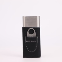 Ouvre-bouteille de bière plat en cuir noir avec lame de barre en acier inoxydable à sublimation personnalisée pour bar