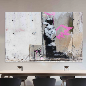 Elegante lienzo decorativo impreso con arte de vidrio templado de Banksy Boy, lienzo estirado - Product Image 3