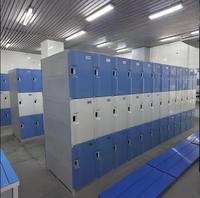 Armoire de rangement en plastique colorée moderne à 3 portes avec serrure à clé, idéale pour hôpitaux et écoles, également utilisable comme casier intelligent ou boîte de plage - Prix usine