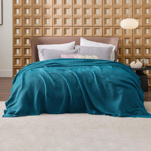 Lightweight Eco-Friendly Cotton <b>Waffle</b> Weave Printed Pattern <b>Blanket</b> All-Season Soft Skin-Friendly Throw Style Plain - Product Image 3