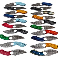 Couteau léger à bord partiellement dentelé en acier au carbone fait main avec manche turquoise, outil de survie pour le camping en plein air