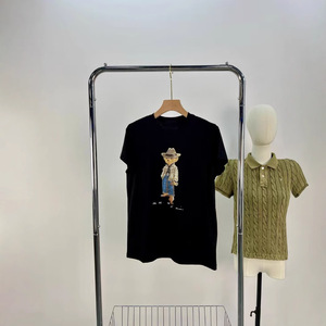 R ~ L26 Nuova T-Shirt Casual in Cotone con Stampa Classica Ricamata a Forma di Orso, Collo Tondo, Manica Corta, Effetto 3D - Product Image 3
