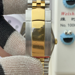 Montre mécanique automatique de luxe pour hommes de haute qualité en or Logo personnalisé Bracelet en acier inoxydable Cadran texturé Affichage de la date - Product Image 5