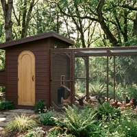 Poulailler et cage pour chien modernes - Construction en plastique, bois et alliage d'aluminium, imperméable et durable, pour usage extérieur