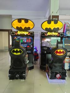 جهاز ألعاب سباق السيارات بات مان بشاشة إل سي دي 42 بوصة يعمل بالعملات المعدنية، آلة ألعاب أركيد موتور جي بي لمراكز الألعاب - Product Image 3