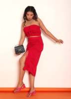 Ensemble coordonné pour femme : Haut tube rouge avec jupe à cordon de serrage – Tenue d'été élégante pour soirée, coupe confortable, légère et tendance, style décontracté