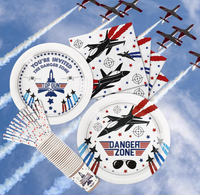 Kit de vaisselle jetable pour fête d'anniversaire de garçons sur le thème Pilote de chasse : Assiettes, gobelets, serviettes, nappe, couverts et pailles