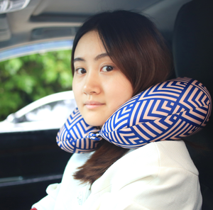 Cuscino da Viaggio a Forma <span class=keywords><strong>di</strong></span> U Personalizzabile con Microsfere, 100% Poliestere, per Auto, Casa, Ufficio, Hotel, Cuscino in Memory Foam per Aereo - Product Image 2