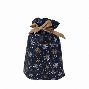 Bolsa de Regalo Personalizada con Logotipo Impreso al por Mayor, Bolsa de Regalo Económica con Cordón de Poliéster, Bolsa de Regalo con Cordón de Tela No Tejida - Product Image 1