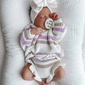 Ropa de punto de algodón para bebés de primavera <span class=keywords><strong>a</strong></span> rayas personalizadas, suéter de punto con cuello redondo, Jersey Ruffler Bummies, prendas de punto para niñas - Product Image 3