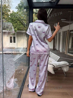 Set piyama satin wanita kemeja lengan pendek motif pita celana pergelangan kaki pinggang elastis pakaian santai kasual