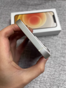 สมาร์ทโฟน 5G ปลดล็อคแล้ว หน้าจอ OLED 5.4 นิ้ว 90Hz แบตเตอรี่ 3500-3999mAh กล้องหน้า 12MP ความจุ 128GB/256GB/512GB ระบบปฏิบัติการ US - Product Image 5