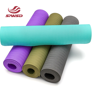 Tapis de yoga écologique noir personnalisé Sansd, tapis en <span class=keywords><strong>rouleau</strong></span> en TPE naturel de 6 <span class=keywords><strong>mm</strong></span>, anti-déchirure, pour le fitness - Product Image 1