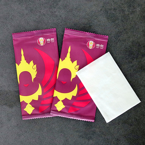 Lingettes nettoyantes humides personnalisées avec logo, ultra-douces, design sur mesure, emballées individuellement, pour restaurants, hôtels, usage domestique, jetables - Product Image 2