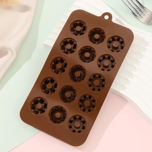 Molde de Silicona Antiadherente de 15 Cavidades, Grado Alimenticio, para Chocolate y Repostería - Product Image 4