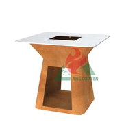 Barbecue au gaz en acier Corten au design moderne, finition rouillée, sur chariot, pour usage extérieur en jardin, 3-5 personnes, avec contrôle de sécurité de la flamme par bouton.