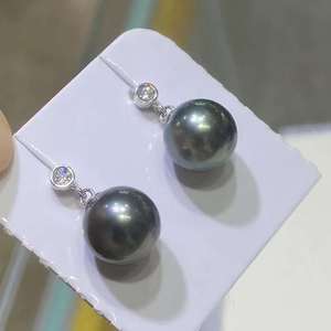 Boucles d'oreilles pendantes en argent sterling 925 avec perles de Tahiti 10-11 mm, couleur naturelle, lustre élevé, perles d'eau de mer presque rondes, bijoux - Product Image 1