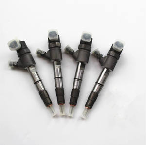 Professional common-rail-injektor 16600-VM00D diesel <span class=keywords><strong>fuel</strong></span> injection teile kraftstoff injektor 095000-6240 - Product Image 1