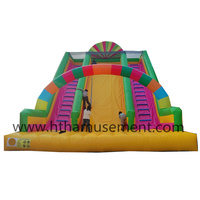 Videur gonflable en PVC écologique arc-en-ciel coloré avec toboggan pour enfants 12x8x10m capacité maximale 1000kg