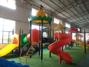 Asilo nido <span class=keywords><strong>intrattenimento</strong></span> per <span class=keywords><strong>bambini</strong></span> Play Station divertente all'aperto Set di diapositive di plastica per <span class=keywords><strong>bambini</strong></span> parco divertimenti attrezzature per parco giochi all'aperto - Product Image 4