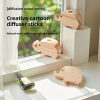 Bâtonnets diffuseurs en bois parfumés à l'huile essentielle anti-moustiques, senteurs pin et teck – Décoratifs