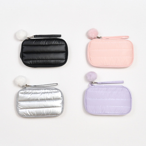 Sac de pique-nique polyvalent à la mode rayé de nuage avec certificat BSCI pour la tenue de passeports et de billets - Product Image 2