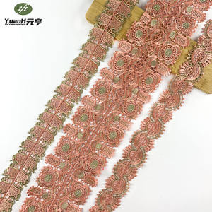 Garniture de Dentelle Guipure Étroite Brodée en Gros 100% Polyester avec Strass <span class=keywords><strong>DMC</strong></span> Hydrosoluble - Product Image 3