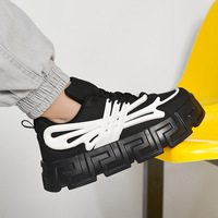 Chaussures de marche à semelle épaisse personnalisées OEM à prix abordable