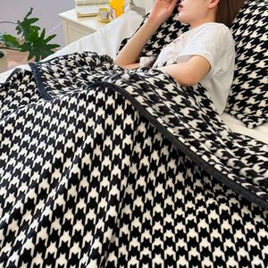 Coral Fleece Blanket Rectangle Thickened Geometric Pattern Winter Use Towel Blanket 1.1-2 Jin Reactive Printing Cotton 99% - Product Image 4