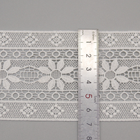 Bordure en dentelle de polyester géométrique 100% personnalisée bordures en dentelle soluble dans l'eau pour robe de soirée de mariage