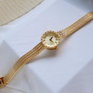 Montre à quartz pour femme avec cadran rond en laiton de luxe, décorée de diamants, logo personnalisé, cadeau pour filles - Product Image 5