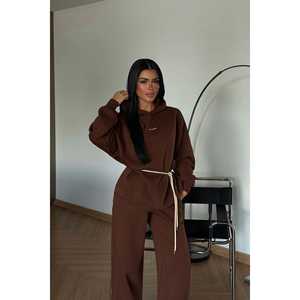 Conjunto Deportivo de 2 Piezas para Hombre, en Terciopelo Marrón, Estilo Cicely, con Estampado Acid Wash, Transpirable, para Correr, Pedido Mínimo 2 Piezas - Product Image 3