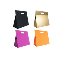 Boîte cadeau triangulaire rigide de luxe en matériaux recyclés, carton gris personnalisable, emballage noir, finition UV, laminage mat