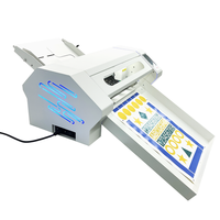 Machine de découpe automatique à alimentation par feuilles Bascocut avec positionnement par caméra CCD, moteur servo haute vitesse pour étiquettes et autocollants
