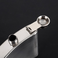 Set Hadiah Hip Flask Kulit PU 6oz 7oz 8oz Portabel dan Mudah Dibawa Dengan 2 Cangkir
