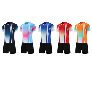 Maillots de football d'été de haute qualité à impression par transfert thermique, personnalisés, confortables pour l'entraînement, 100 % polyester, séchage rapide - Product Image 1
